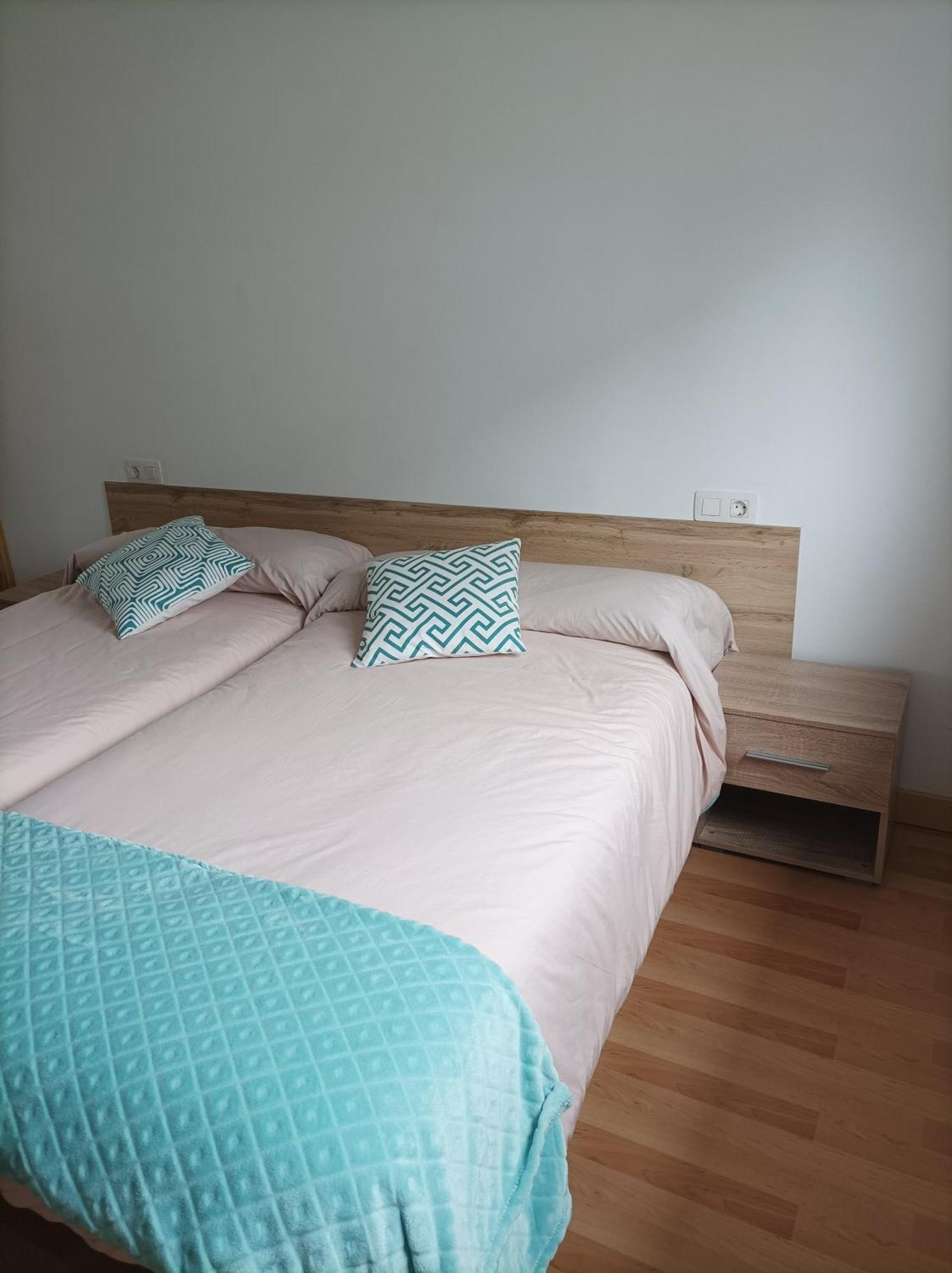 Appartamento Piso Cervantes Sarria Esterno foto